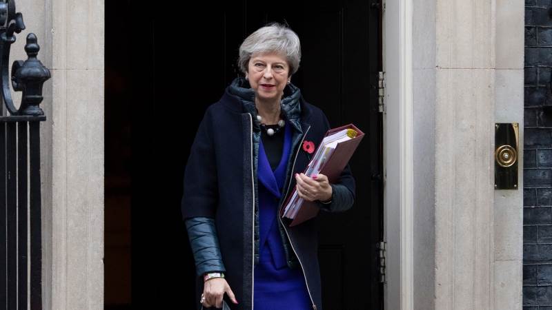 UK transport minister quits over May's Brexit plan
