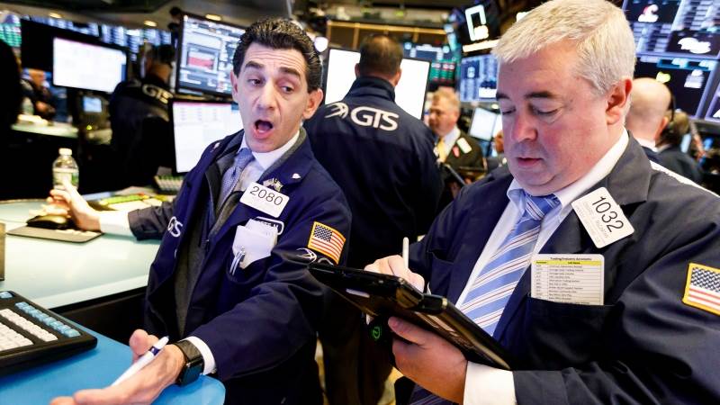 Dow falls over 200 points, Nasdaq 100 down over 1.5%