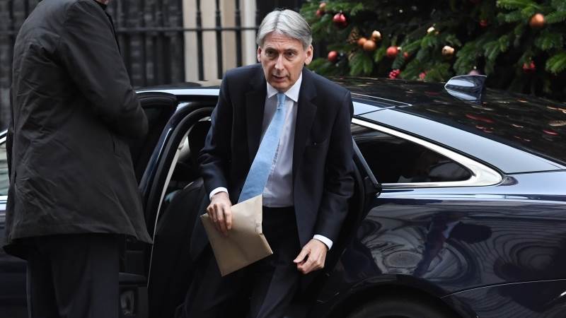 Hammond: Delusion to think UK can get better Brexit deal