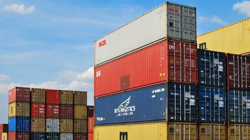US trade deficit grows to $55.5B in October