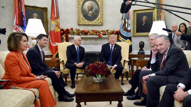 Trump to meet with Dem leaders next week over wall funding - report