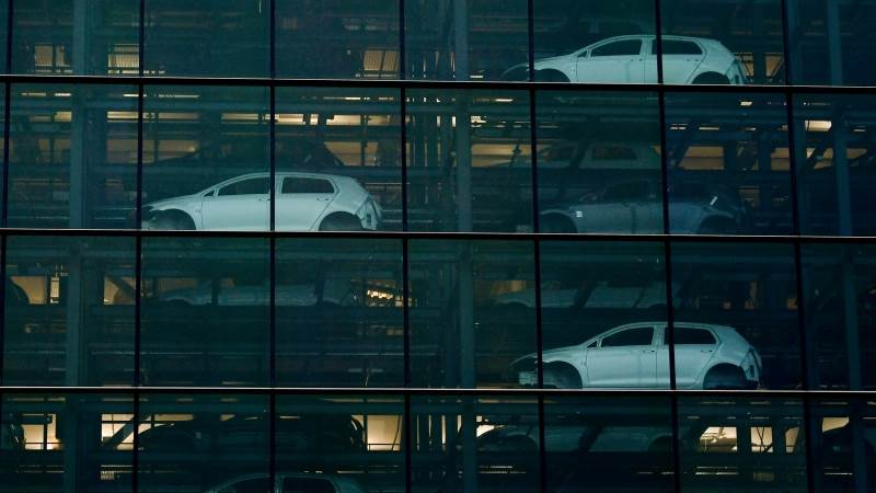 German industrial production down 0.5% in October