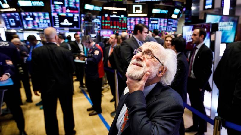 Wall Street seen lower ahead of key jobs report