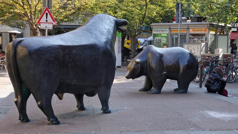 European markets close mixed after OPEC deal