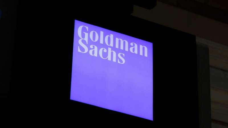 Slack hires Goldman to lead IPO - report