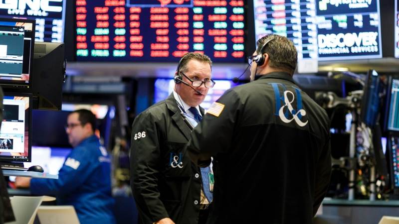 Dow drops 500pts on Trump's China remarks