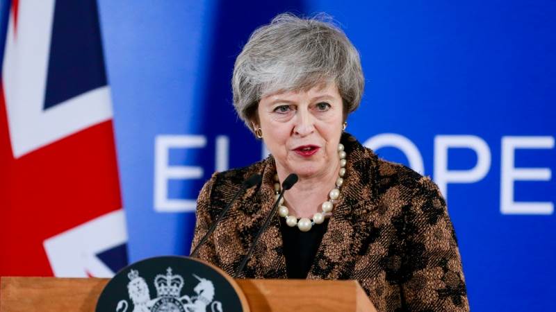 May: Blocking Brexit more likely than no deal