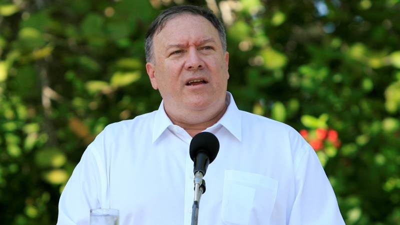 Pompeo warns Iran against space launches