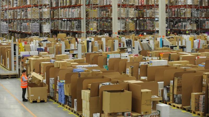 Amazon to take stake in warehouse robotics firm