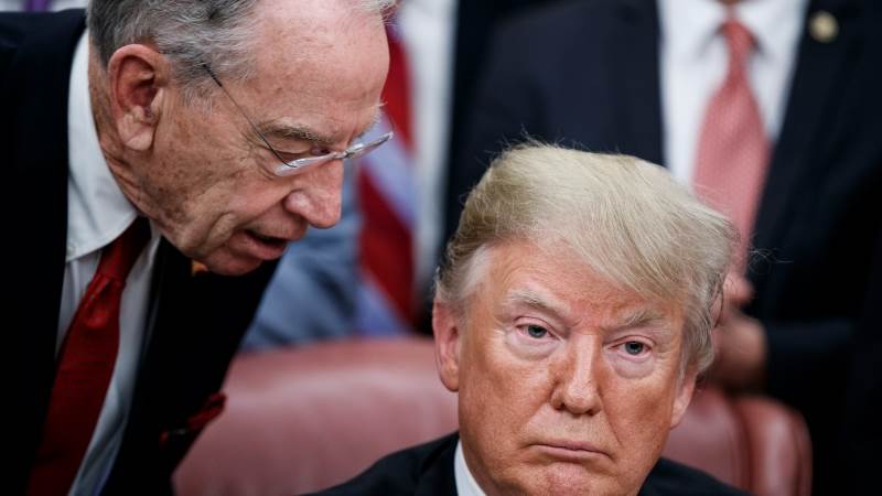 Grassley warns Trump not to declare natl emergency