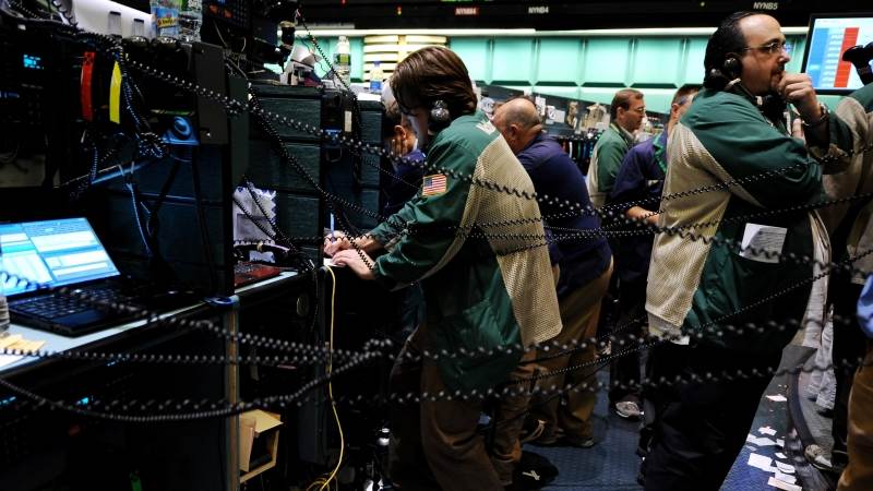 Treasuries rally further on Powell's debt concerns