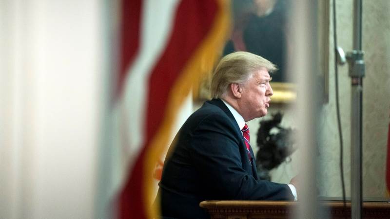 Trump points to Congress, won't opt for emergency