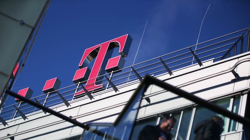 Germany won't quit Deutsche Telekom - reports