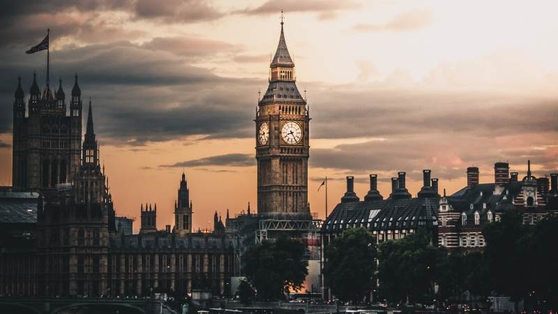 Europe closes lower ahead of Brexit vote