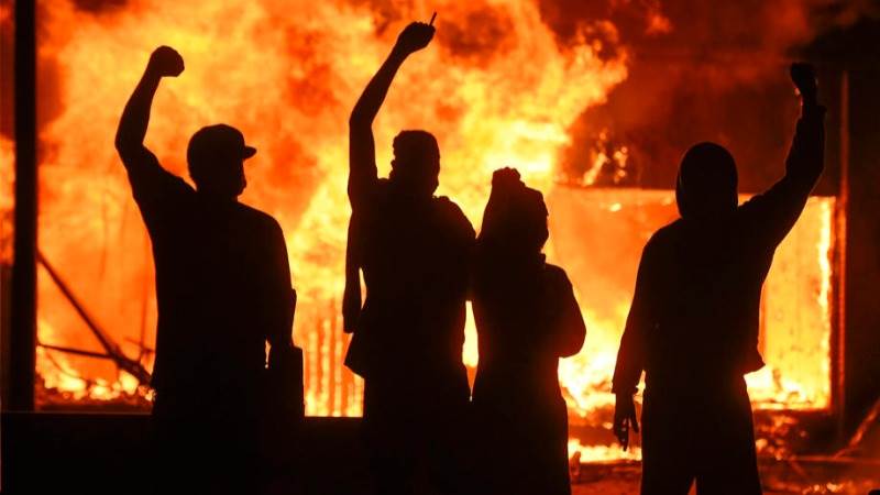 Minneapolis mayor says rioters not city residents - TeleTrader.com