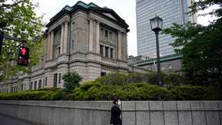 BoJ keeps interest rates unchanged