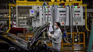 China’s factory activity  deteriorates slightly in August