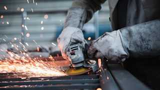 US industrial production rises 0.4% in June