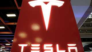 Tesla energy operations chief leaves – report