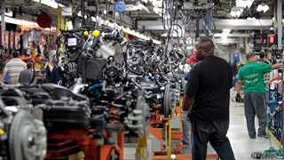 US industrial production up 0.8% in May