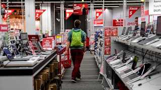 EU consumer confidence improves further in June