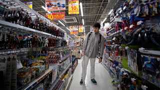 Japan’s retail trade down 0.4% in May