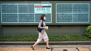 Asia trades mixed amid COVID-19 worries