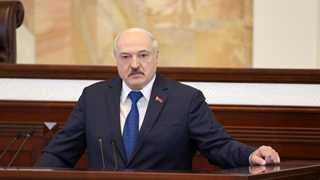 Lukashenko orders closure of Ukraine border