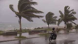 Cuba evacuates southern coast over tropical storm