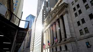 US shares flat to lower premarket after holiday