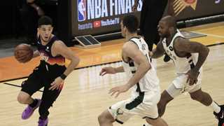 Suns lead Bucks 2-0 in finals after Game 2 win