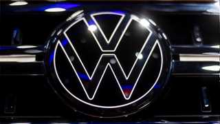 Volkswagen temporarily shuts down US plant after fire