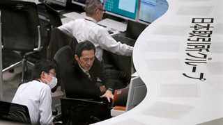 Asian trades lower as coronavirus concerns grow