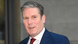 Starmer: Lifting all COVID-19 restrictions is reckless