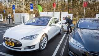 Tesla’s Superchargers to be available to other EVs by year-end – Musk