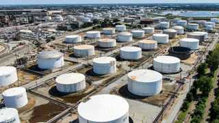 EIA: US crude inventories up by 2.1M barrels