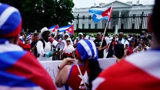 WH to sanction Cuban officials – report