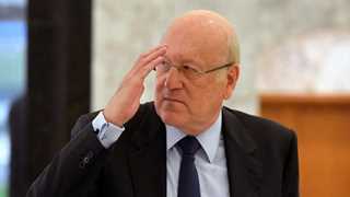 Lebanese lawmakers back Najib Mikati as prime minister