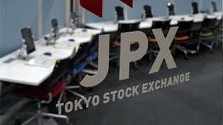 Asia-Pacific trades lower following data, COVID news