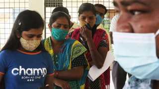 India adds 42,982 new COVID cases, 533 deaths