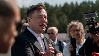 Musk hopes for Tesla Berlin production to start in October