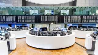 DAX falls 2% on Fed tapering concerns