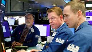 US shares mostly turn to gains on tech rebound