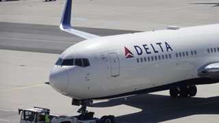 Delta expands insurance premium for unvaccinated staff