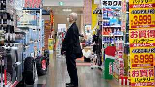 Japan’s inflation shrinks to 0.1% in October