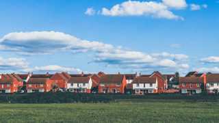 UK mortgage approvals down to 75,200 in July