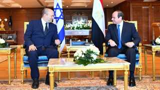 Israel’s PM makes 1st visit to Egypt in a decade