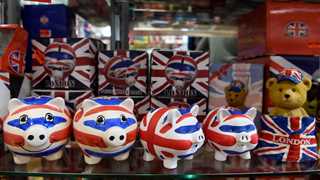 UK consumer prices rise 3.2% in August