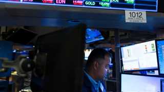 US markets close mixed amid new supply chain issues