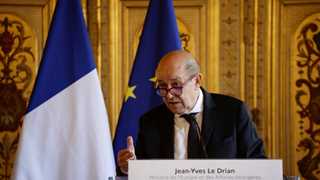 Le Drian warns time is running out in Iran talks